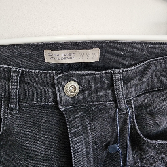 NWT Zara Black Distressed Skinny Jeans! - Picture 4 of 6